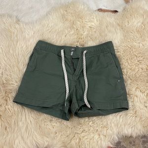 Vuori Ripstop Green Athletic Shorts XS